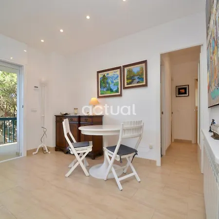 Capisa Esc D-6 Апартаменты