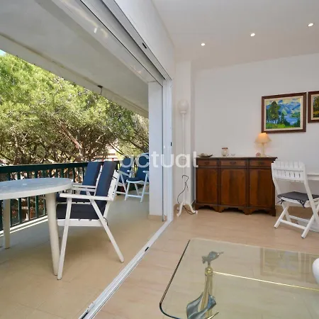 Apartmán Capisa Esc D-6 *